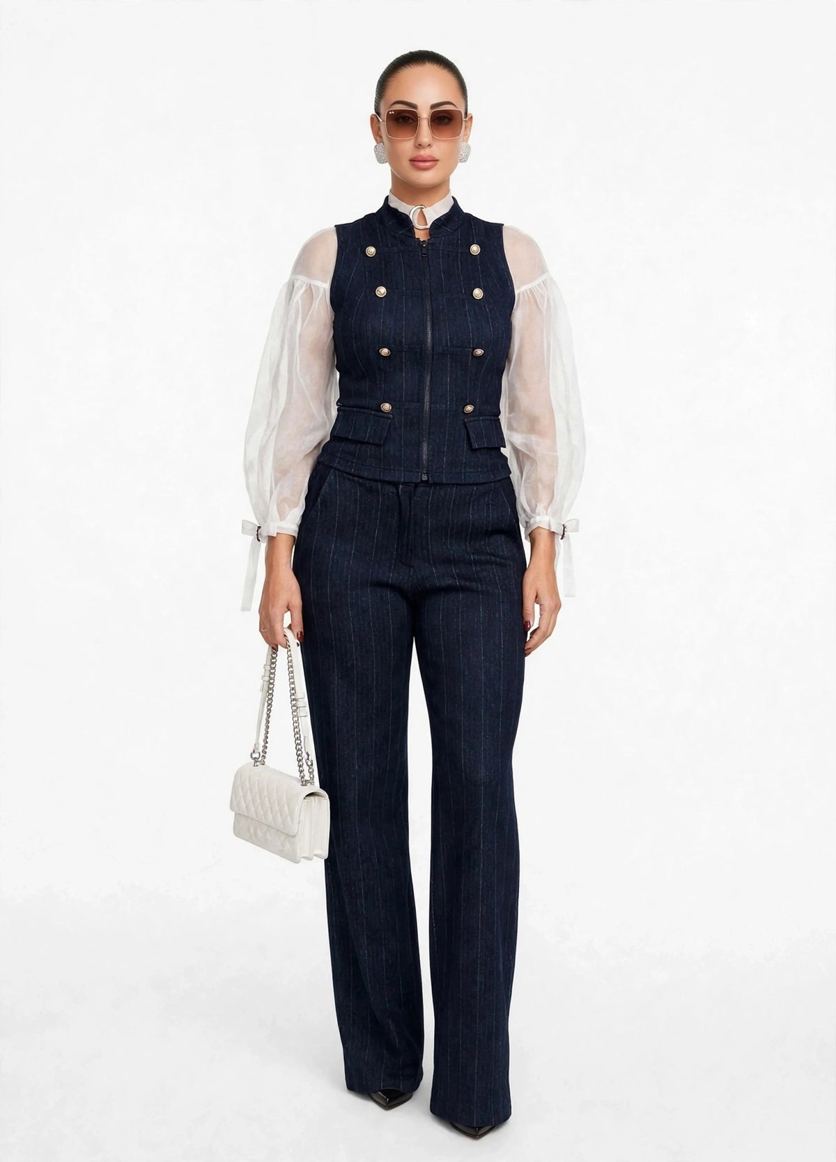 Completo gessato blu denim con bottoni argento stile militare