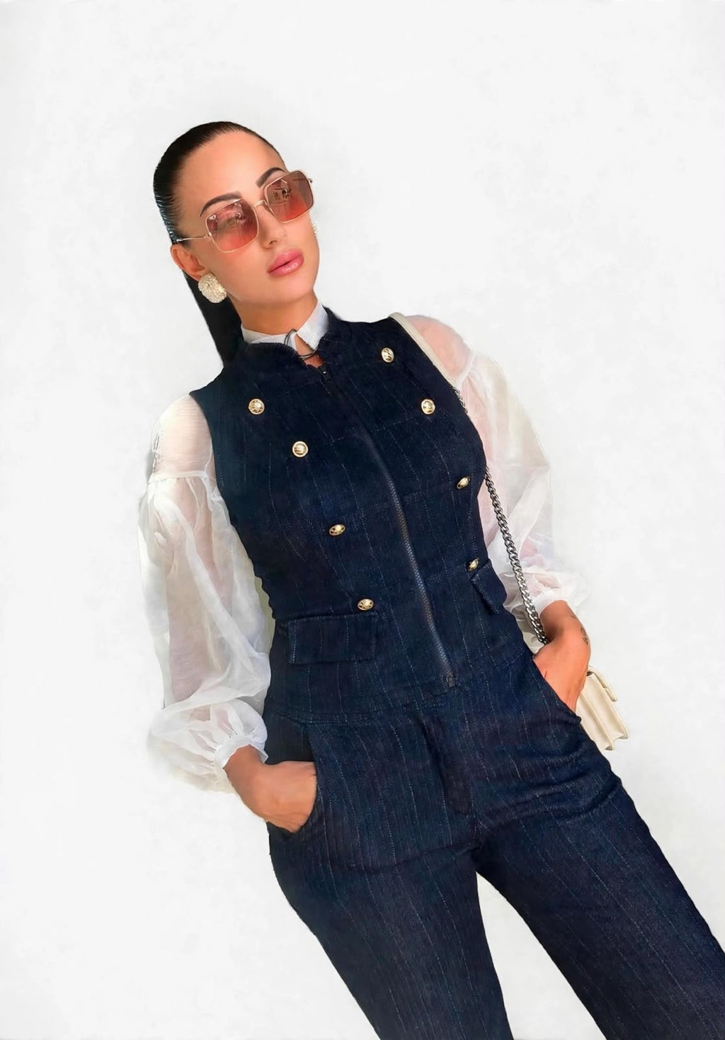 Completo gessato blu denim con bottoni argento stile militare